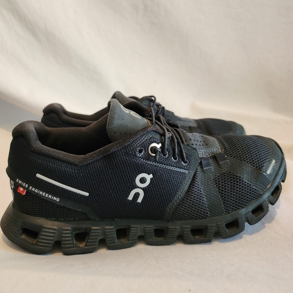 On Cloud 5  Women’s Running Shoe Sz 6.5 - Picture 13 of 16